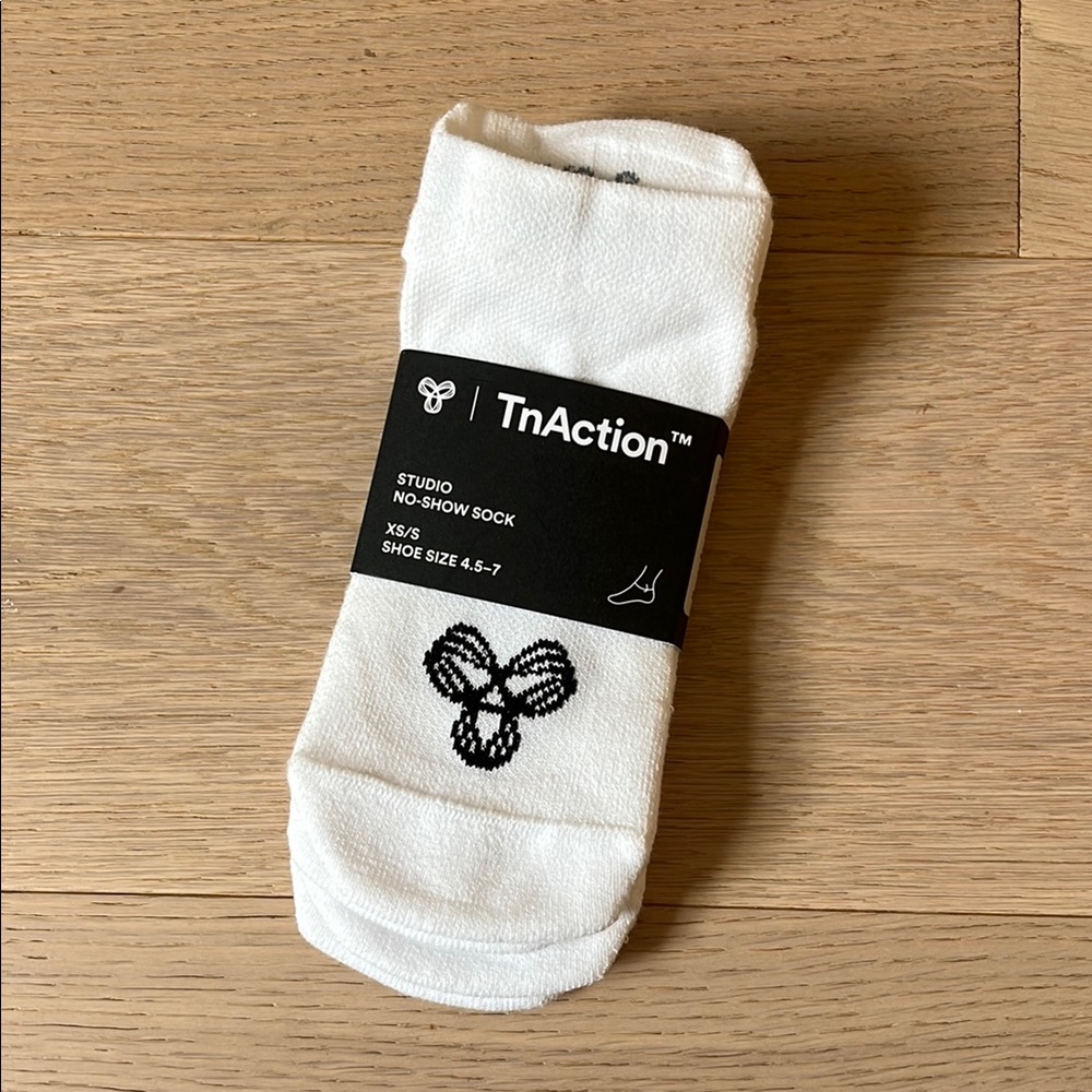 TNA studio No-Show Socks white XS/S NWT